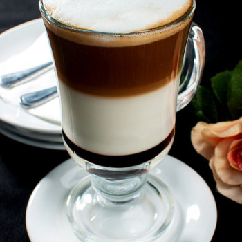 Przepis na mokkę – aromatyczną kawę z czekoladą